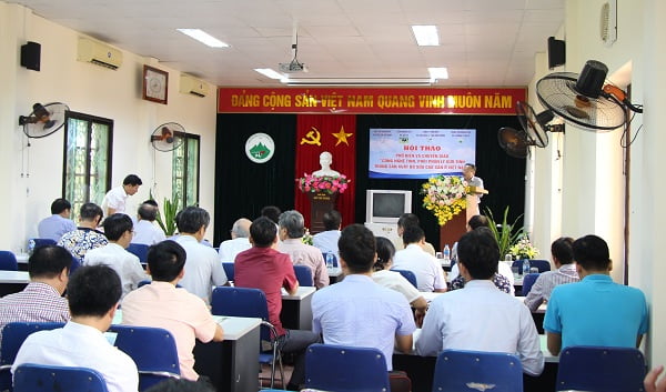 Ts Lê Văn Thông – Tổng Thư Kí Kiêm Phó Chủ Tịch Thường Trực Nuôi Gia Súc Lớn Tuyên Bố Lí Do, Giới Thiệu đại Biểu