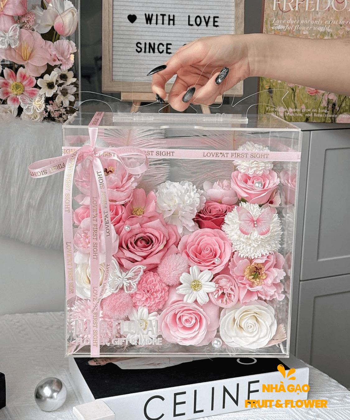 Hôp Mica Hoa Sáp Tốt Nghiệp Đh Quy Nhơn