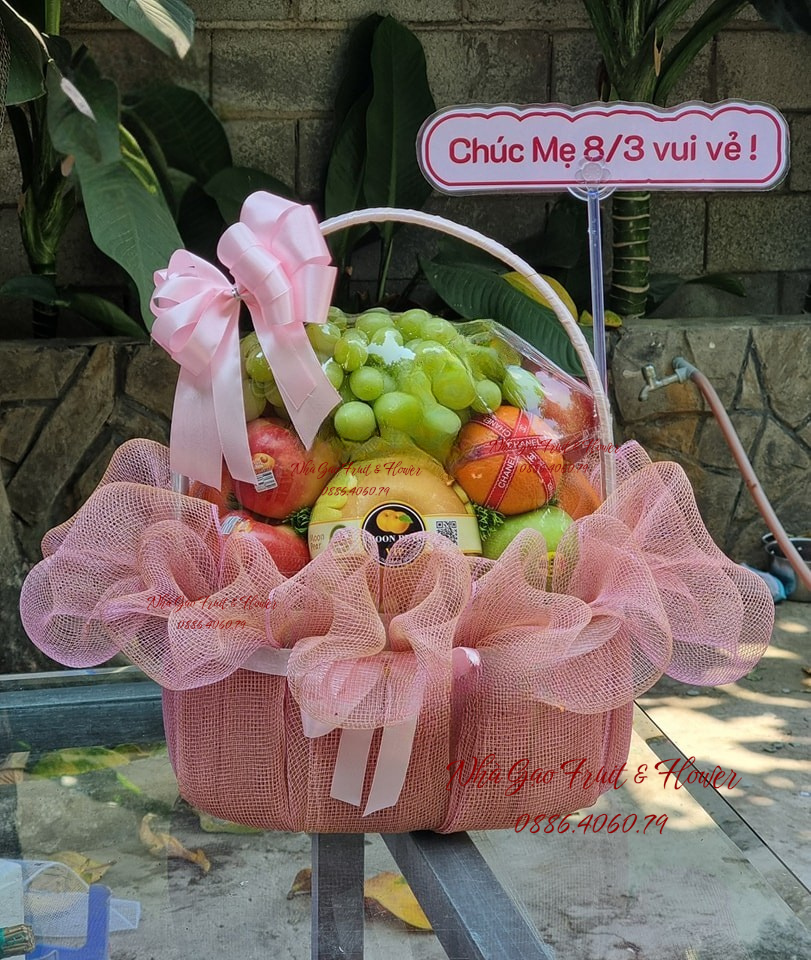 10. Giỏ Trái Cây Tặng Mẹ Sau Sinh Quy Nhơn