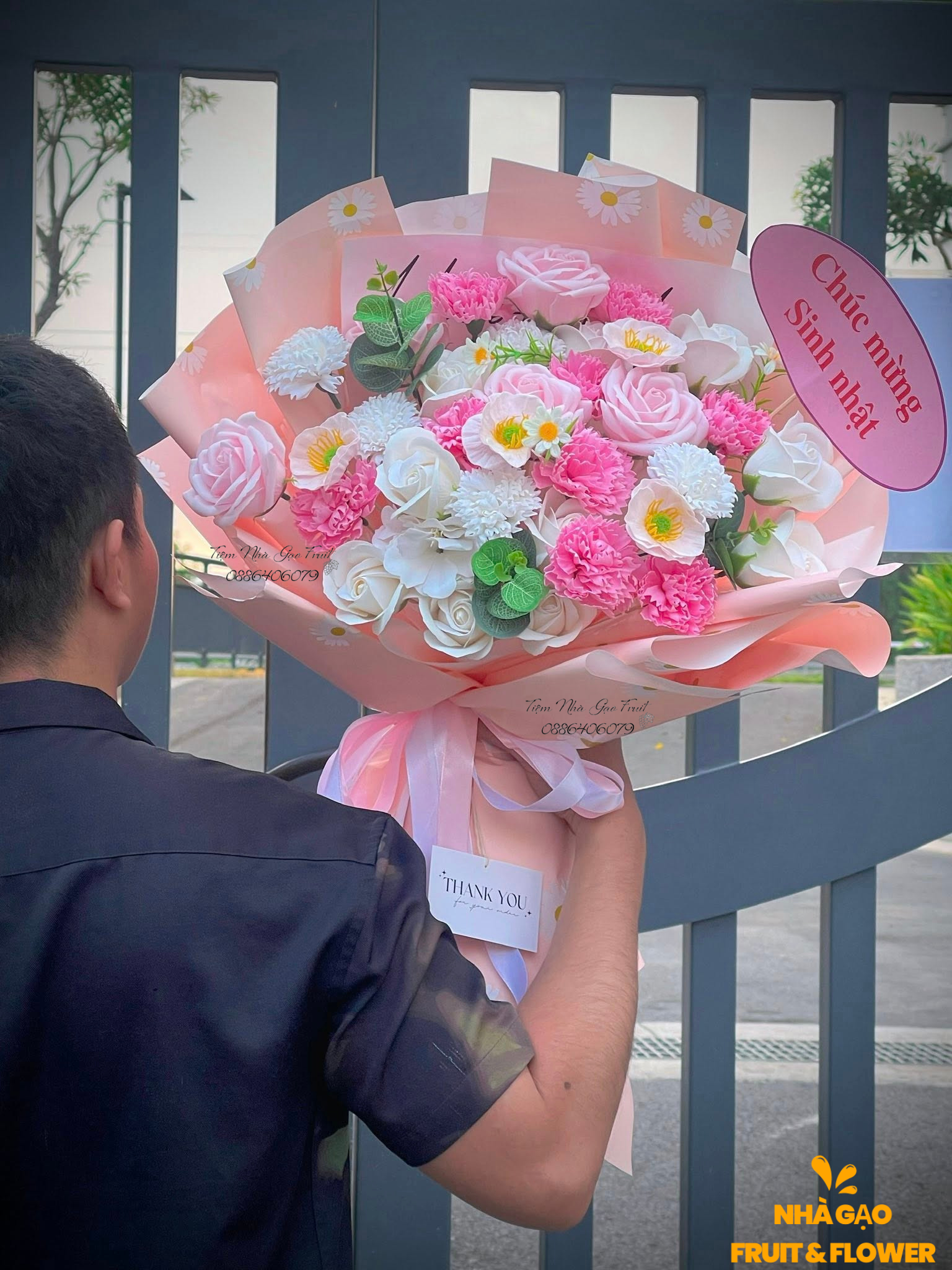 Shop Hoa Sáp Quy Nhơn – Nhà Gạo Flower, đẹp Từ Chất Hoa đến Cách Gói