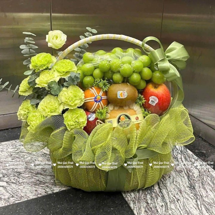 Giỏ Trái Cây Tặng Phụ Nữ 8.3 Quy Nhơn Ý Nghĩa